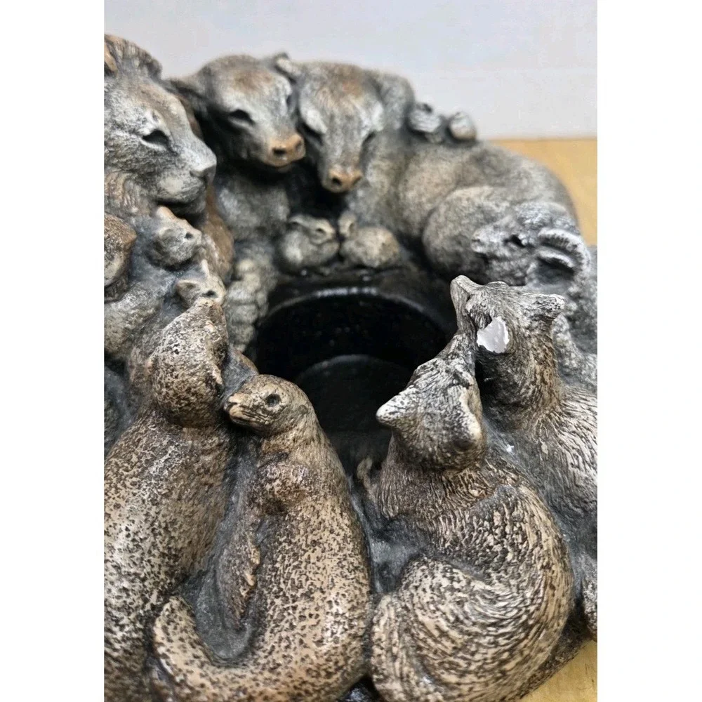 Windstone Editions By M Pena Ark Animals Candle Lamp NO VOTIVE SEE MINOR CHIP